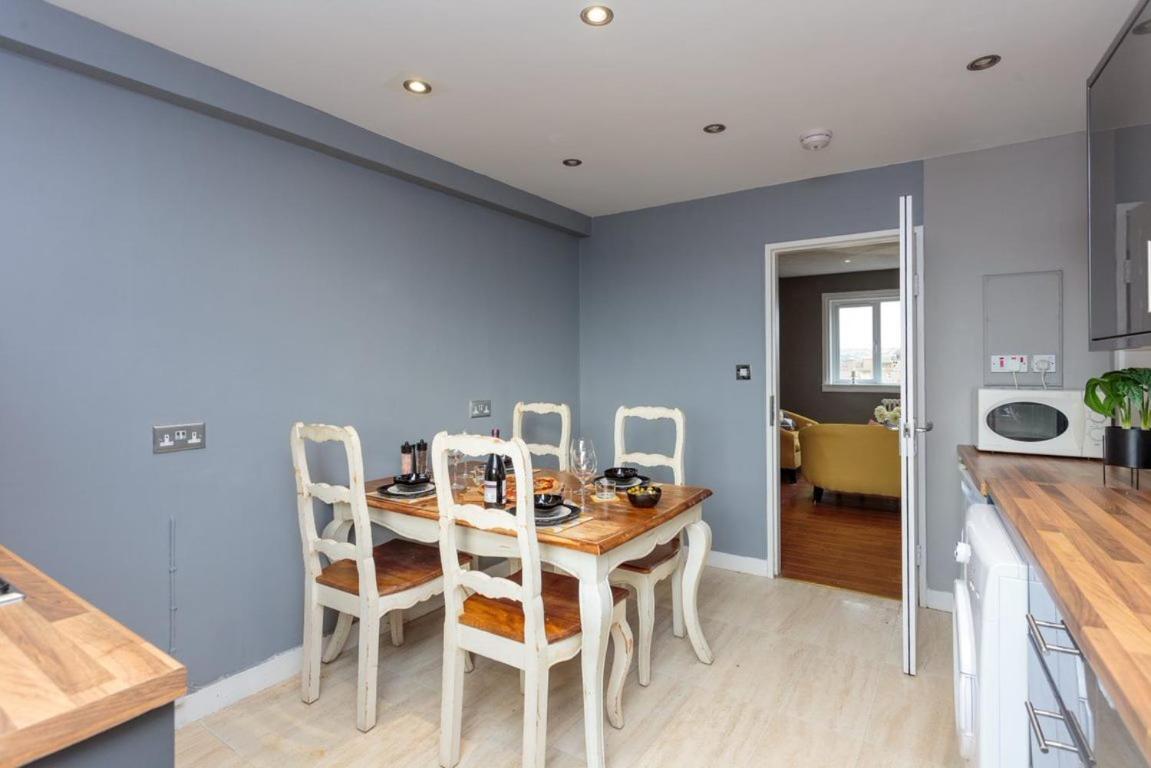 Gorgeous 3-Bed Flat, 15 Minutes To City Centre Edynburg Zewnętrze zdjęcie