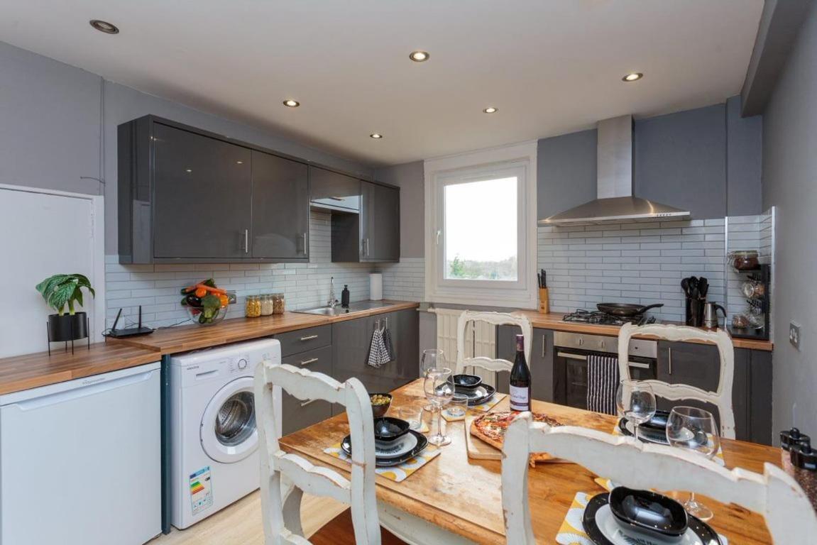 Gorgeous 3-Bed Flat, 15 Minutes To City Centre Edynburg Zewnętrze zdjęcie