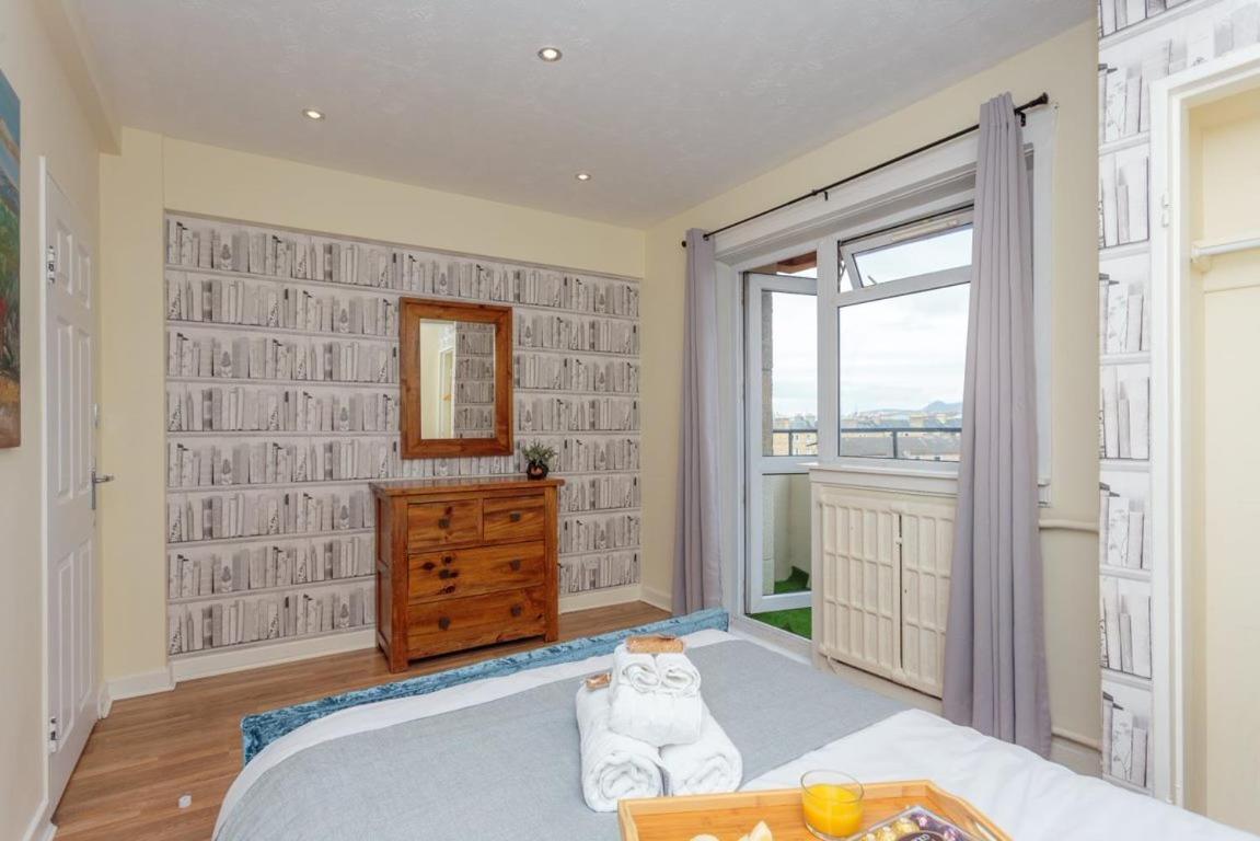 Gorgeous 3-Bed Flat, 15 Minutes To City Centre Edynburg Zewnętrze zdjęcie
